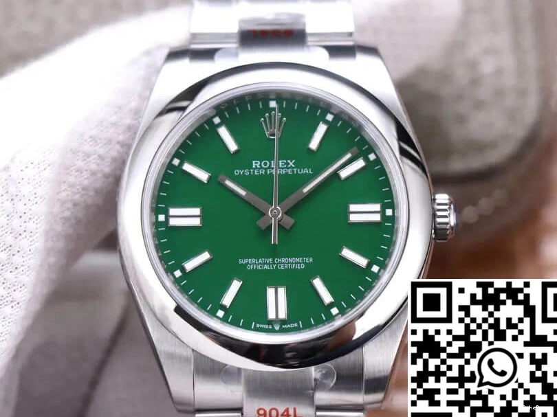 M124300-0005 Factory Green Oyster Perpetual EW 41MM Rolex Dial 1108